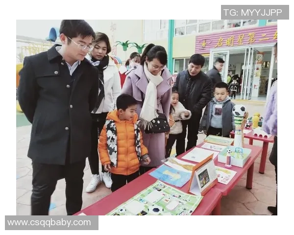 书包挂钩足球星创意设计灵感分析与实用性探讨 书包挂钩足球星创意设计灵感分析与实用性探讨