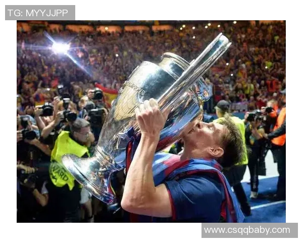 巴斯滕辉煌足球生涯回顾与经典进球瞬间展示挂画合集 巴斯滕辉煌足球生涯回顾与经典进球瞬间展示挂画合集