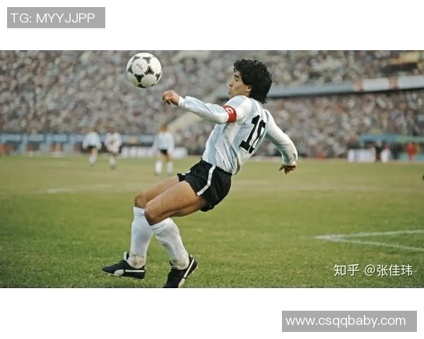 曾经的足球中锋球星:那些曾点燃绿茵场的传奇人物与时代记忆 曾经的足球中锋球星:那些曾点燃绿茵场的传奇人物与时代记忆